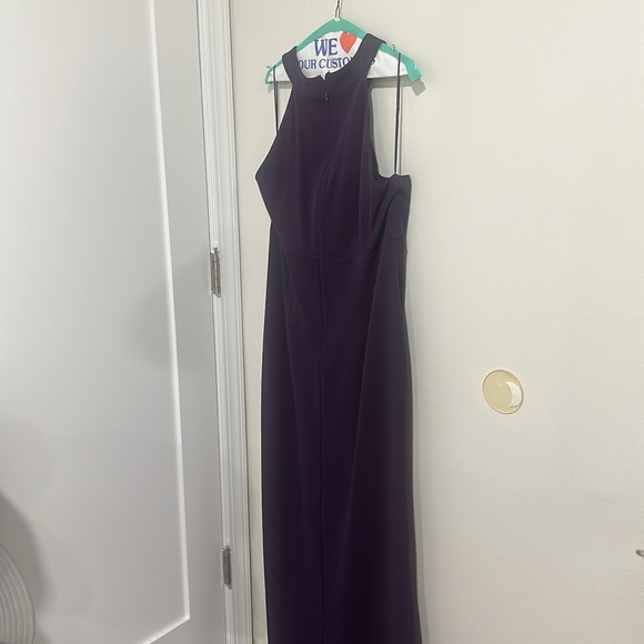 EUC |Lovely long dress!  Execellent holiday or formal dress. COMFORTABLE - Picture 10 of 11